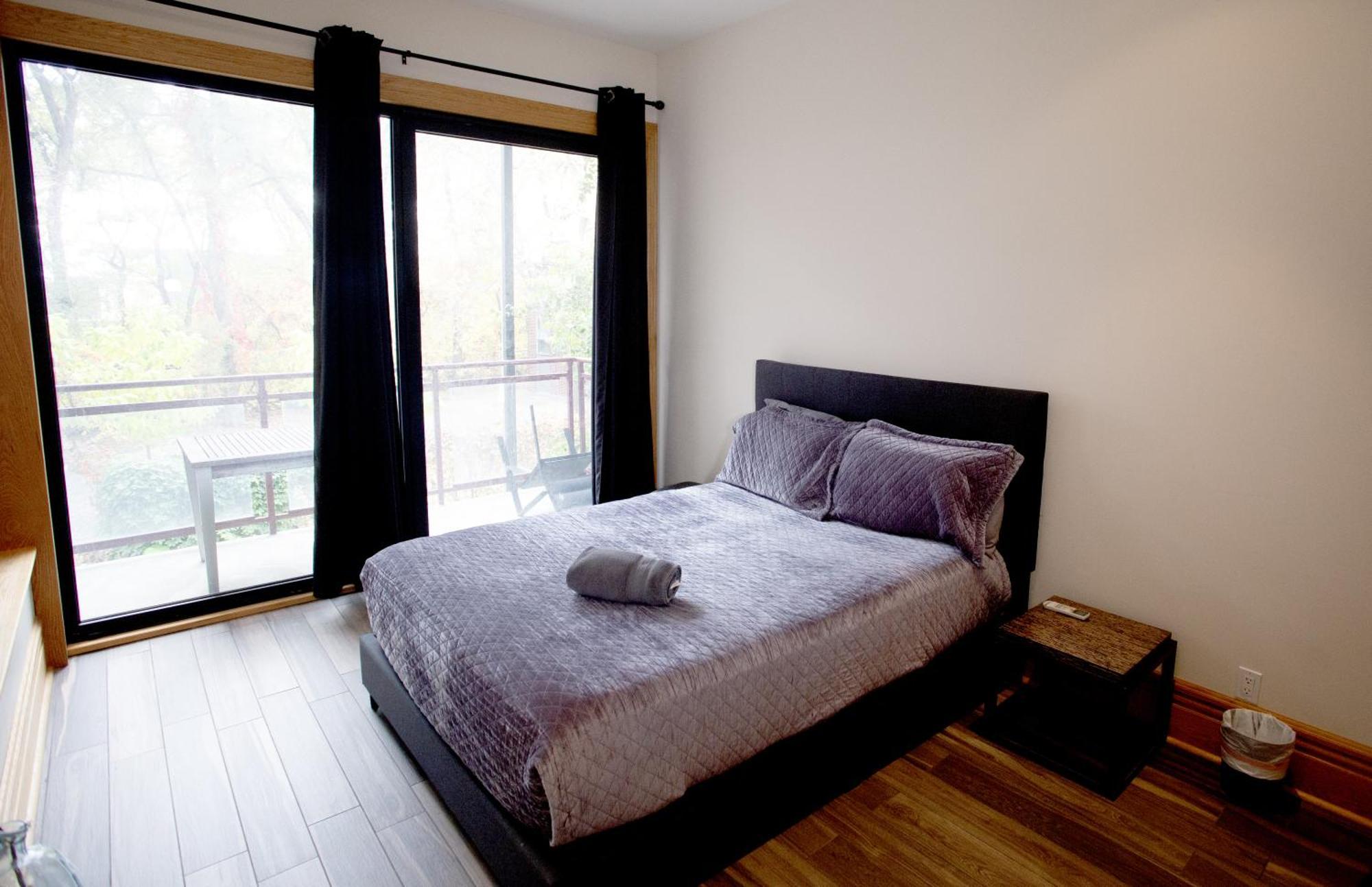 Spacious Downtown Montreal Apartment, 4Br-2Ba,Free Wifi Экстерьер фото